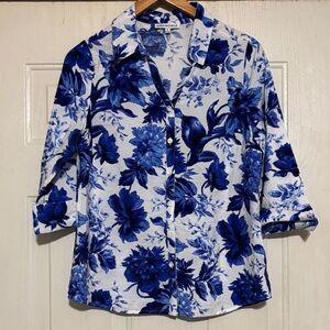 Sara‎ Michelle White and Blue Floral Button-Down Shirt